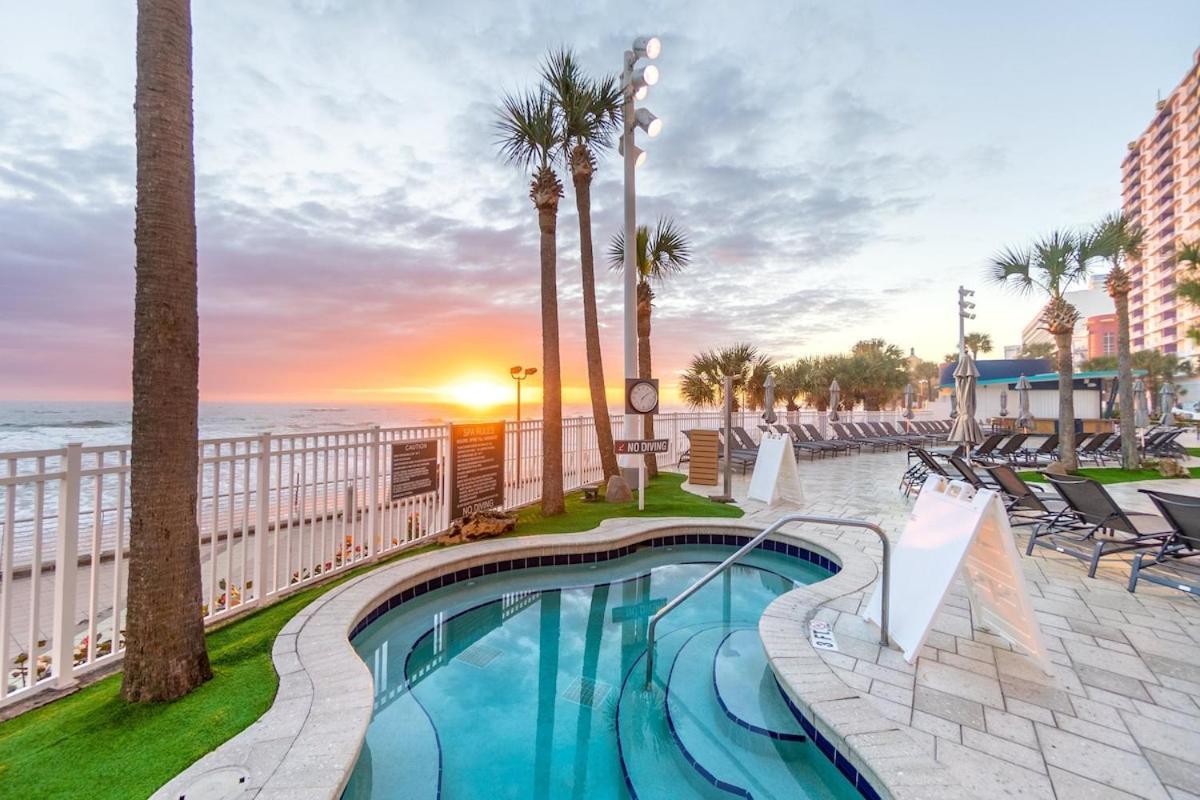 Apartment Vacation In Comfort And Luxury -1br Direct Oceanfront - Wyndham Ocean Walk 1307-0 Daytona Beach
